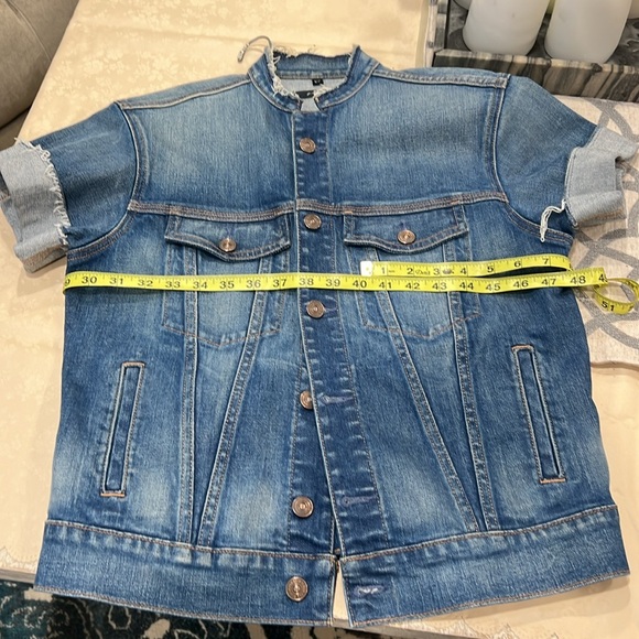 7 For All Mankind Short Sleeves Denim Jacket NWOT - Picture 12 of 13